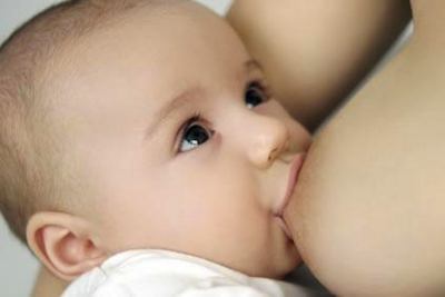 El calostro, la primera leche materna para el bebé
